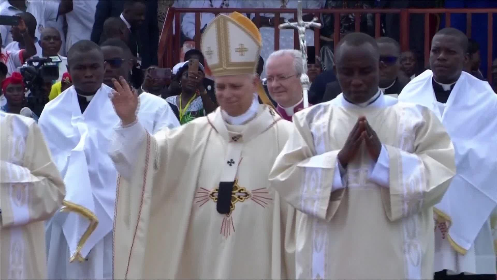 V065-CAMERUN VISITA DEL PAPA