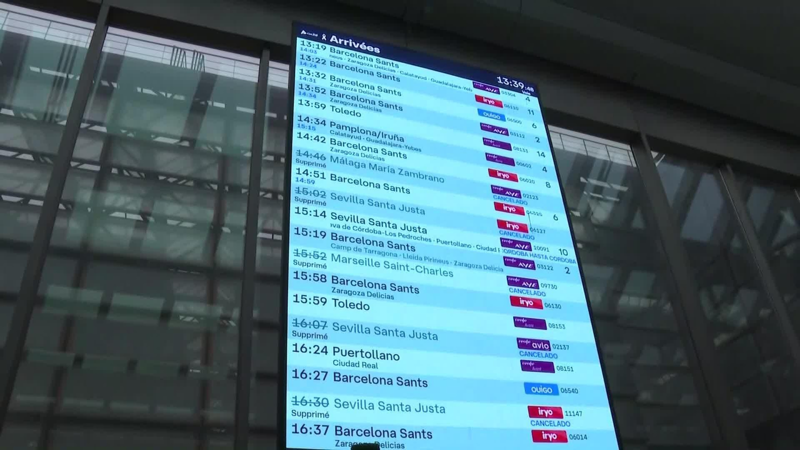 X035-MADRID AMBIENTE PASAJEROS ATOCHA