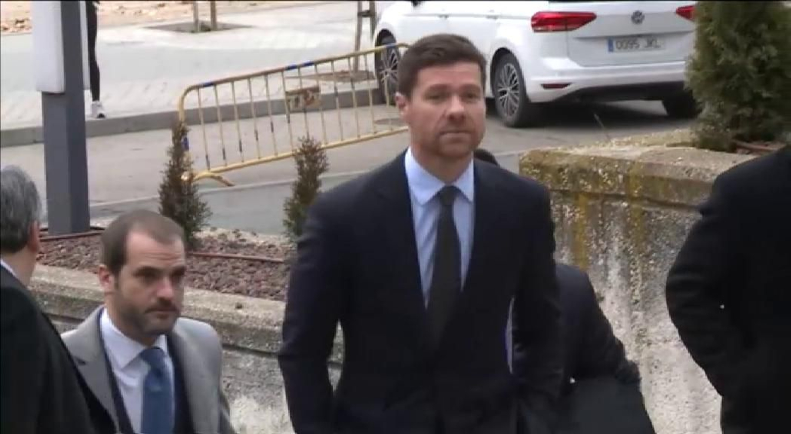 Xabi Alonso llega a la Audiencia Provincial Xabi Alonso llega a la Audiencia Provincial