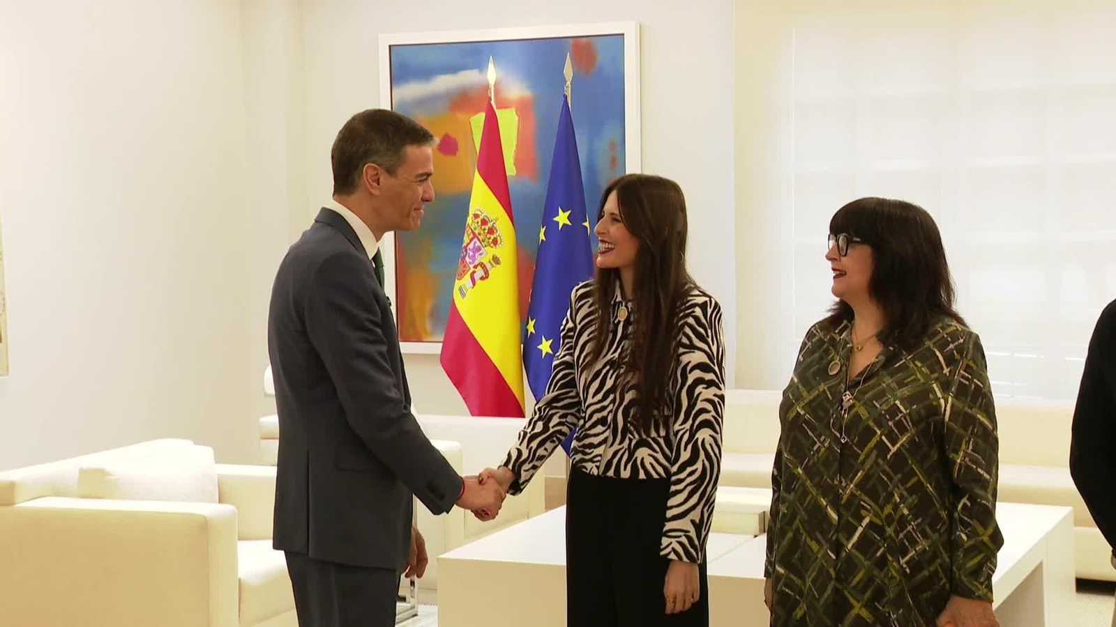 V024-MADRID SANCHEZ CON NOAH HIGON Y CON UNIVERSIDADES