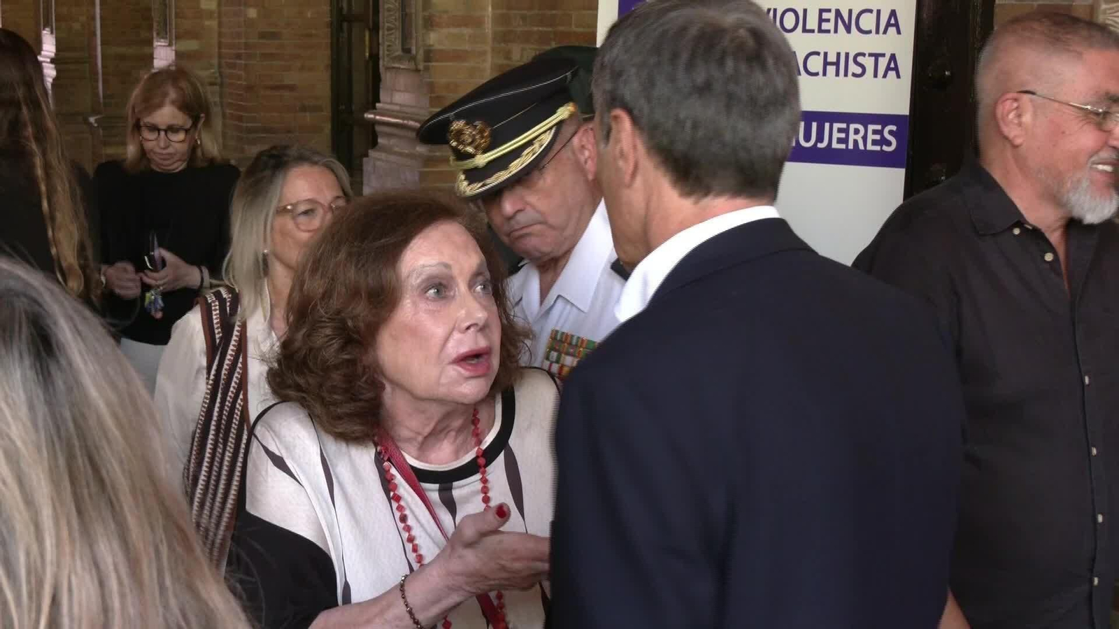 J041-SEVILLA DELEGADO GOBIERNO