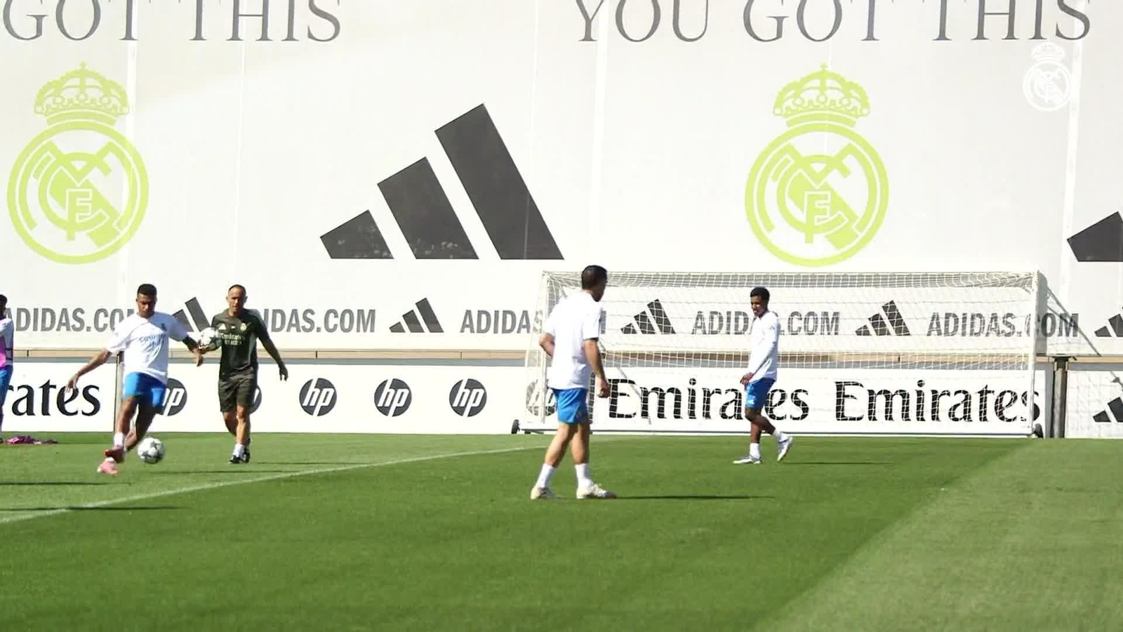 L037-MADRID ENTRENAMIENTO DEL REAL MADRID