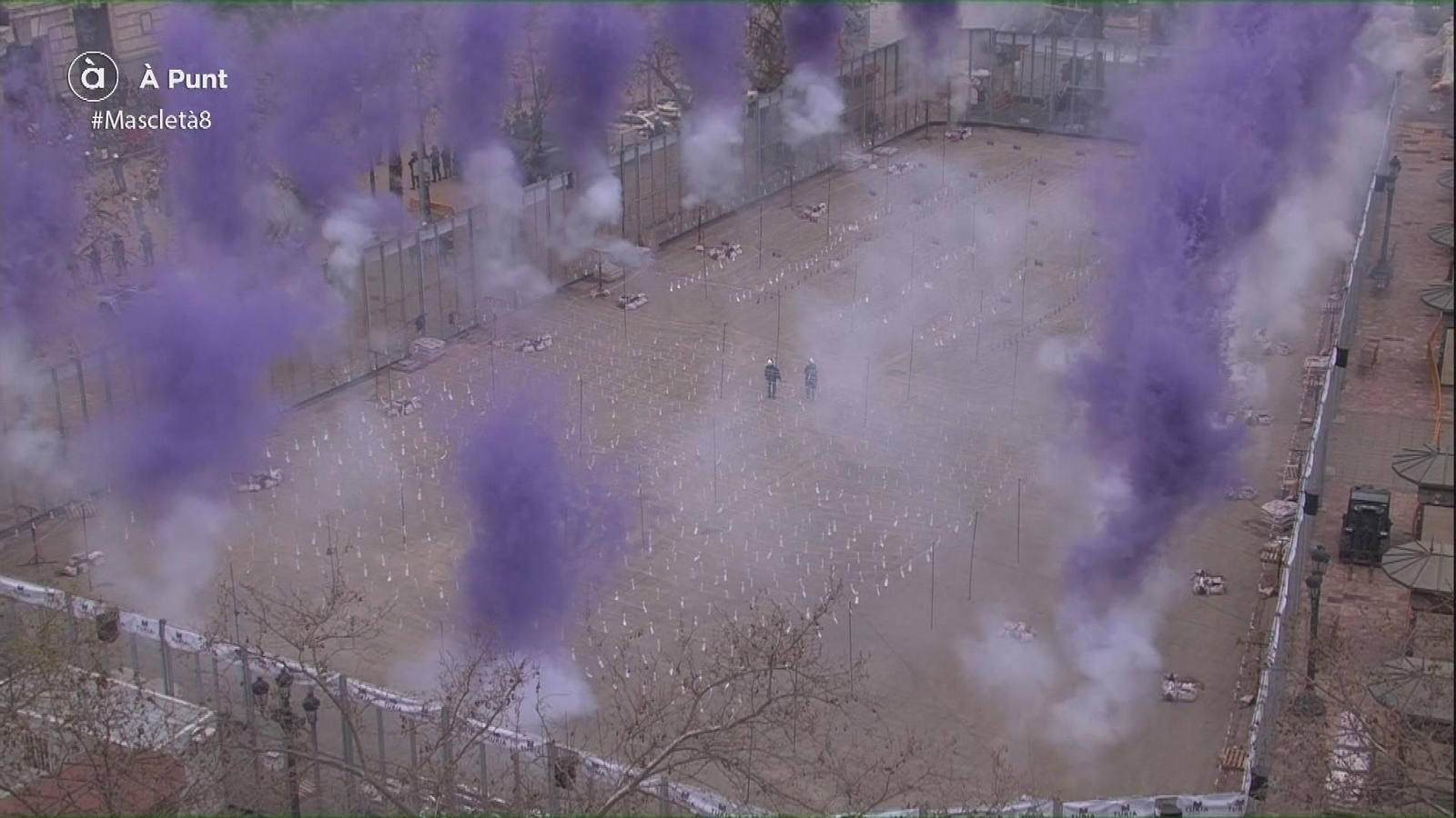 Mascletà en Valencia por el 8M