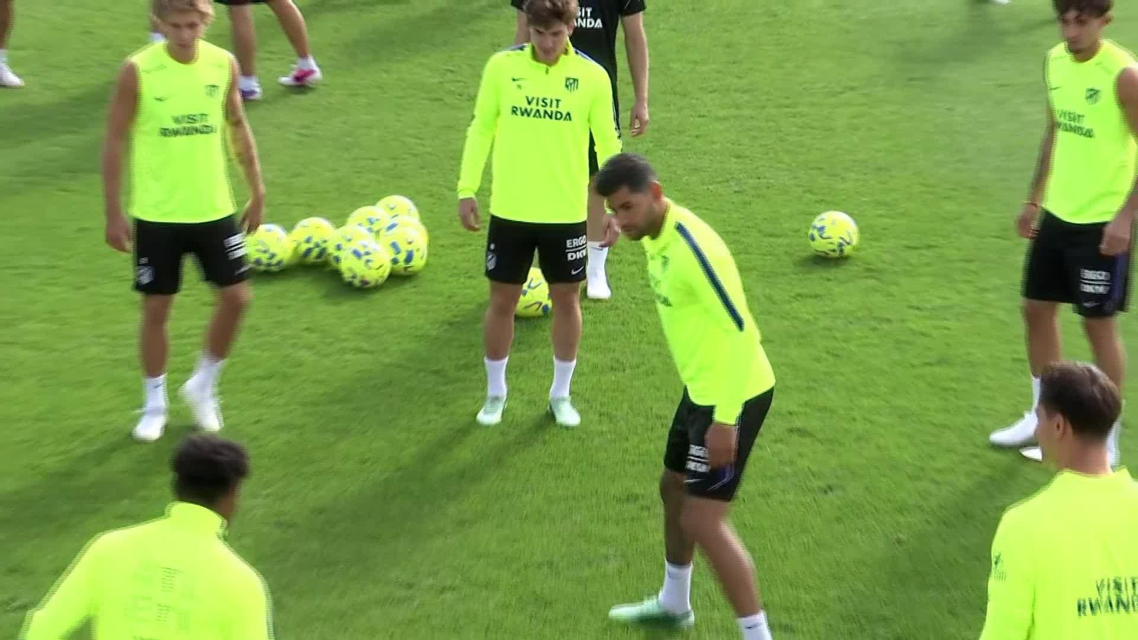 V016-MADRID ENTRENO ATLETICO