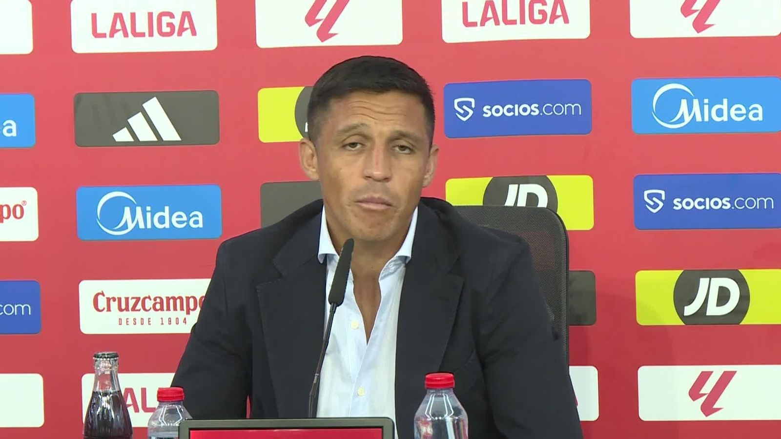 va el sevilla presenta a alexis