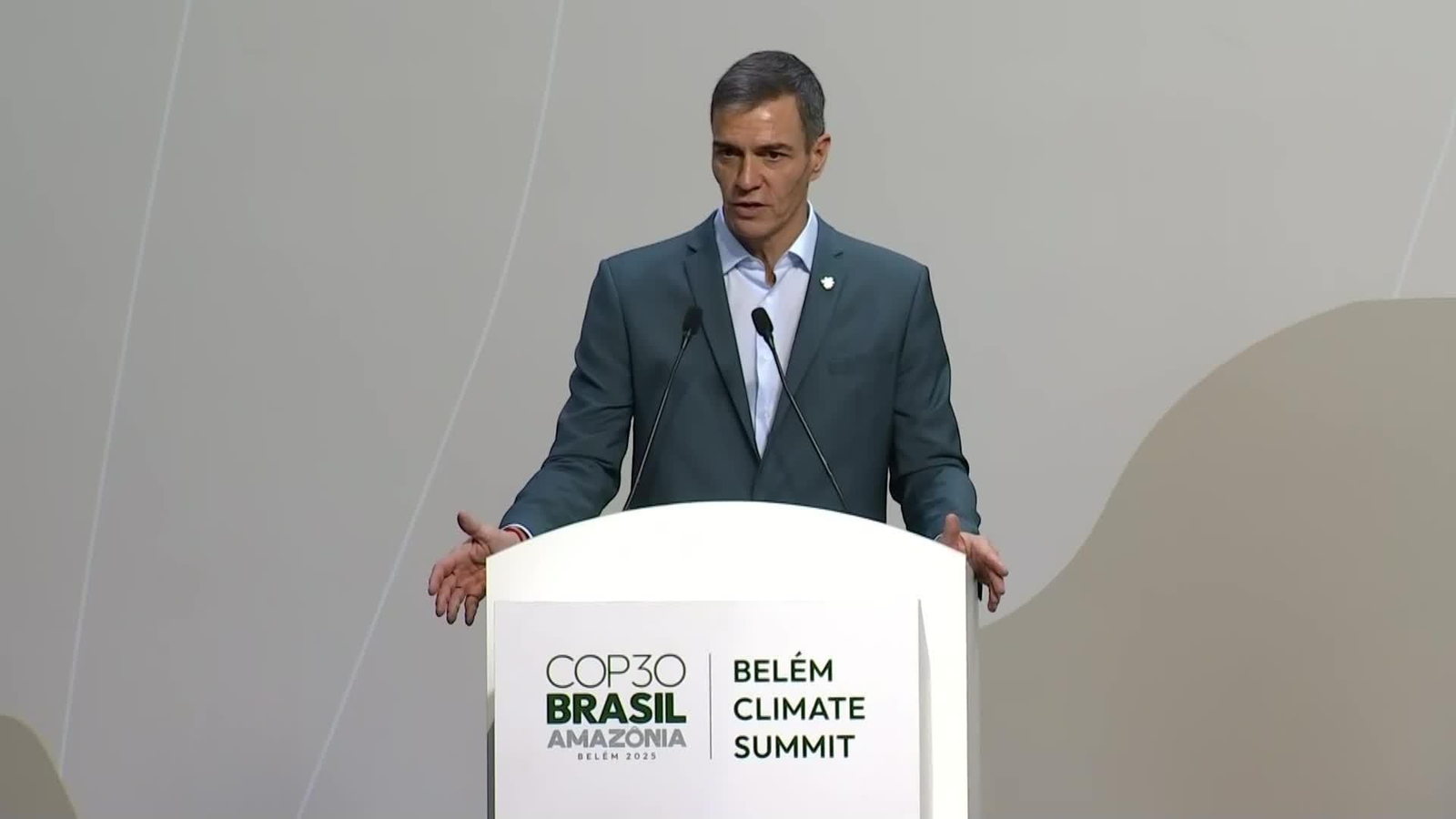 El Gobierno confía en llegar a 2027 pese a la falta de apoyos y los enredos judiciales