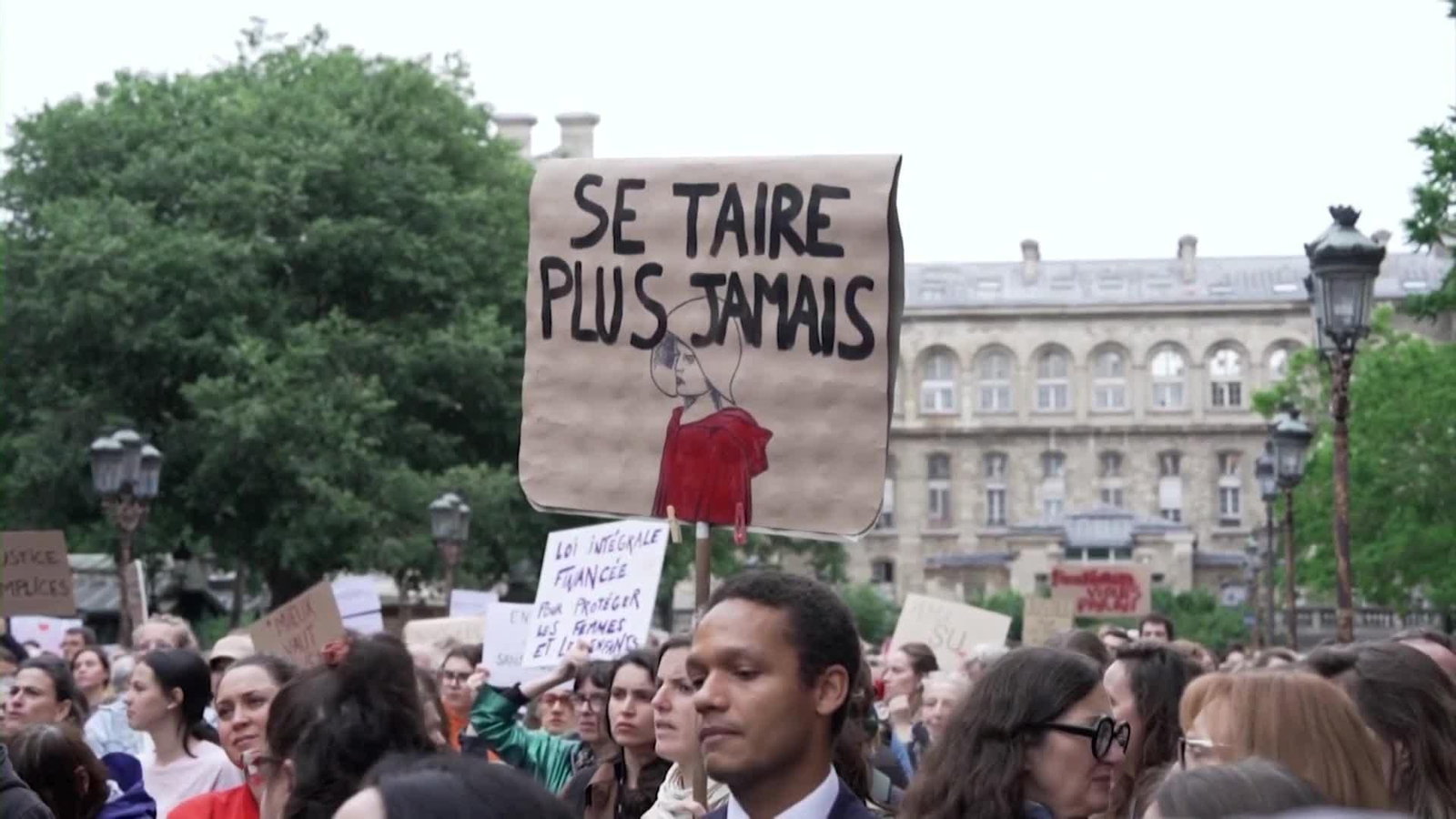 va protesta francia niña asesinada