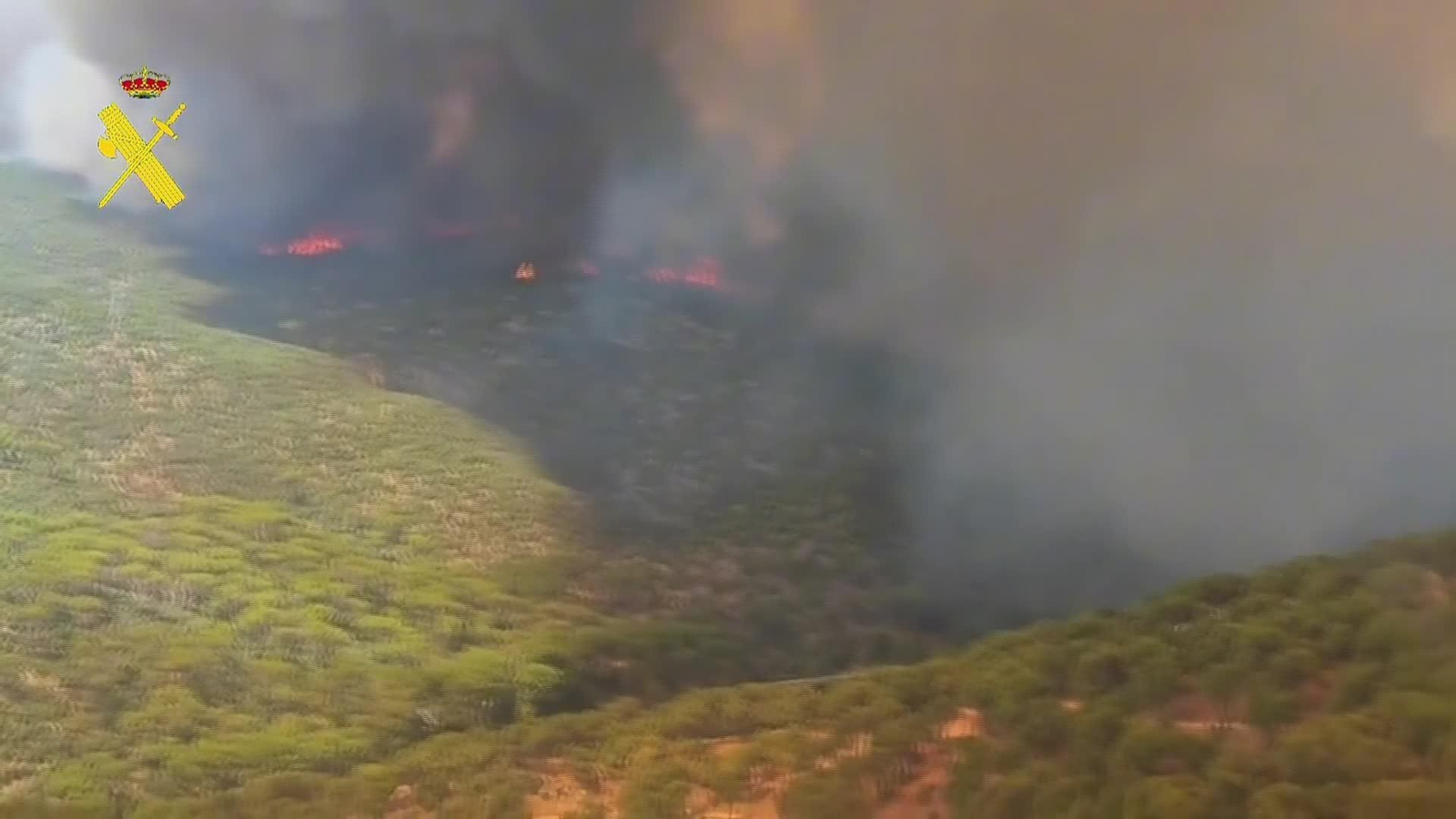 V038-AVILA AEREAS INCENDIO BURGOHONDO
