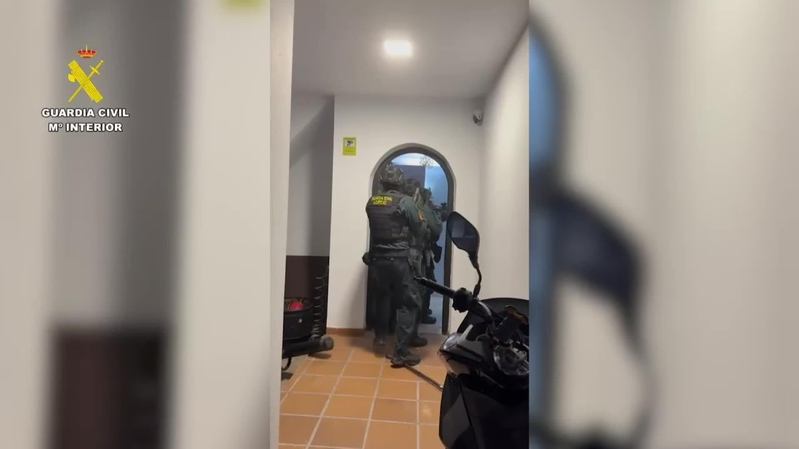 J043-IMAGENES GCIVIL COCAINA PUERTO ALGECIRAS
