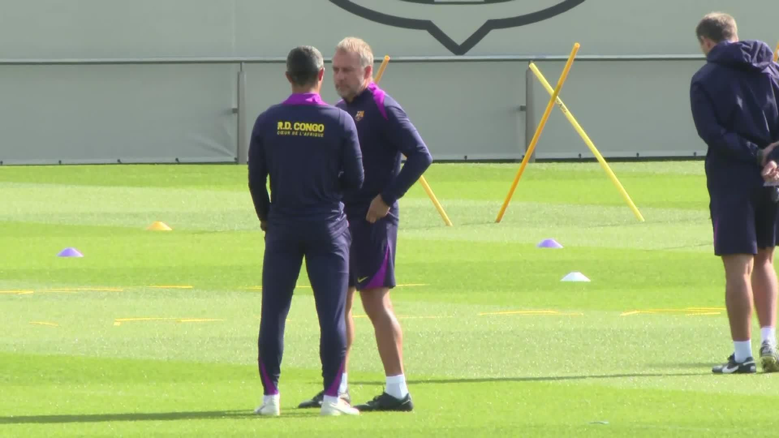 S016-BARCELONA ENTRENAMIENTO BARSA