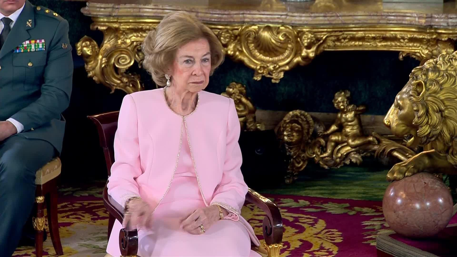 V019-MADRID ACTO REYES MEDALLA TOISÓN ORO 2