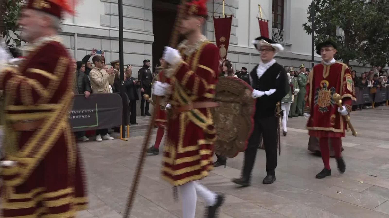 V049-GRANADA LEGIÓN CONMEMORA DIADE LA TOMA