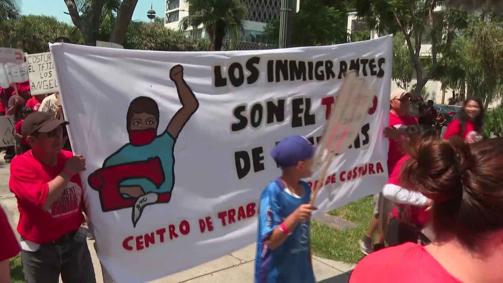 X007-EEUU PROTESTAS CONTRA REDADAS MIGRATORIAS