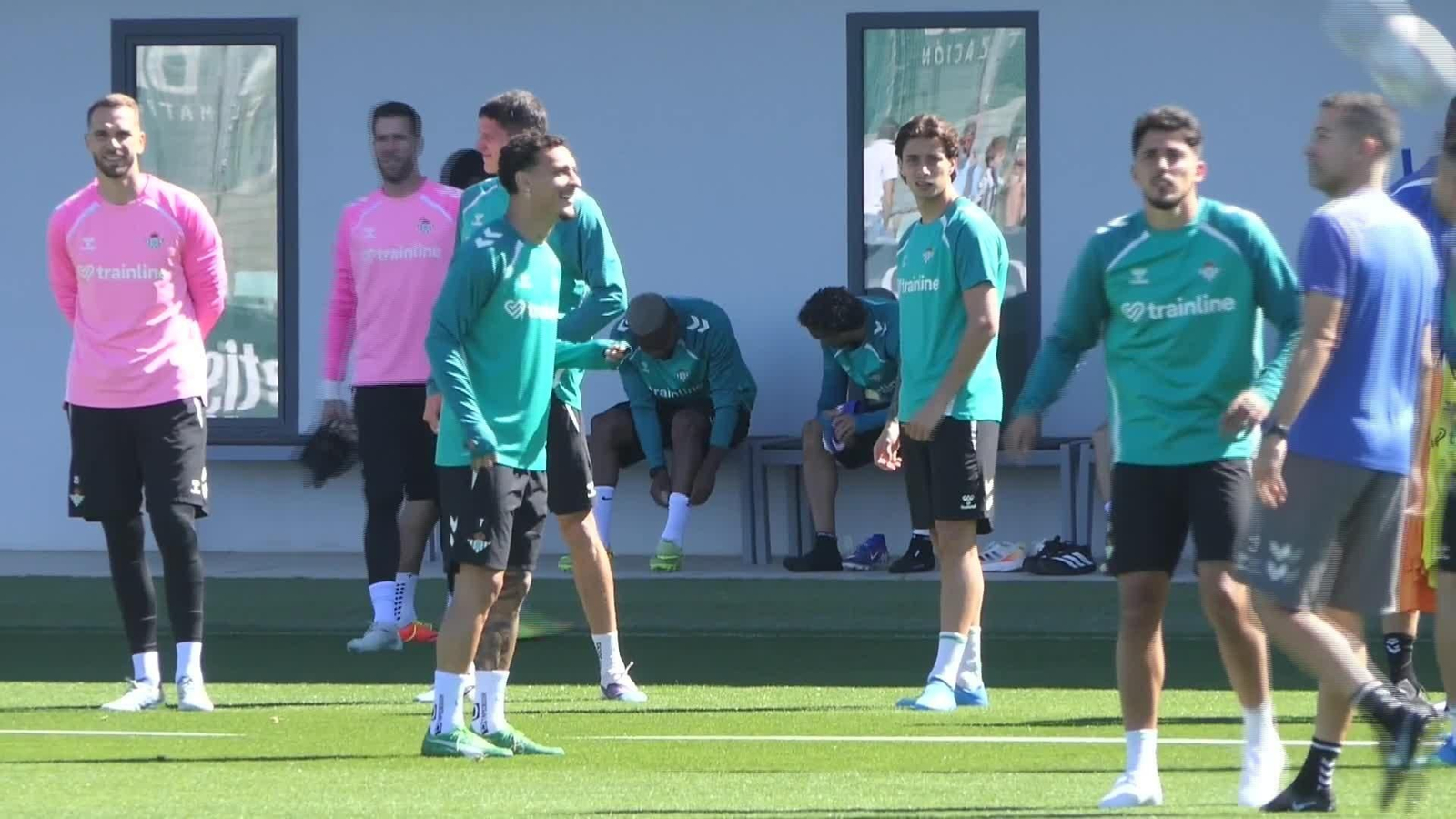 X052-SEVILLA ENTRENAMIENTO Y RP BETIS