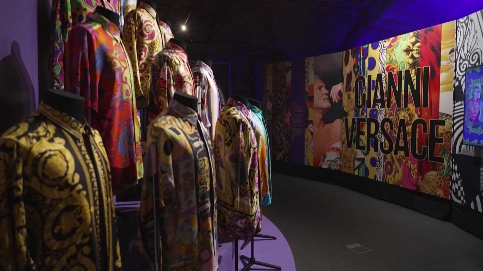 La nueva exposición ‘Gianni Versace Retrospective’ rememora al diseñador italiano OK