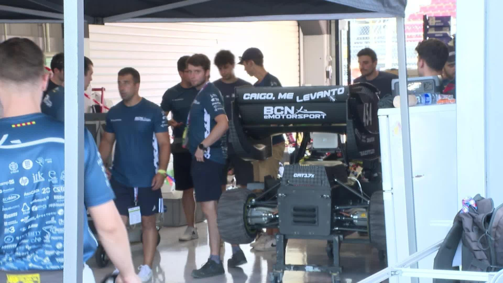 S032-BARCELONA ESTUDIANTES INGENIERÍA CREAN UN F1