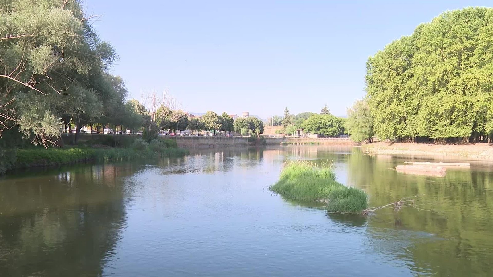 M070-BARCELONA MANLLEU GEMELOS AHOGADOS EN EL RIO TER