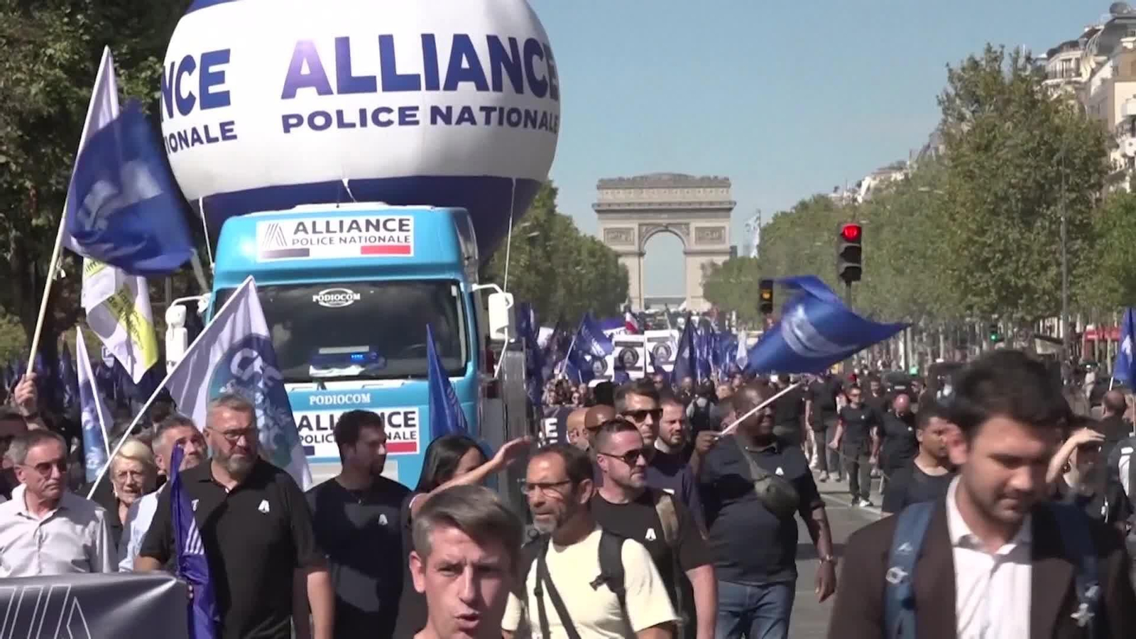 M070-FRANCIA PROTESTA MEJORES SALARIOS