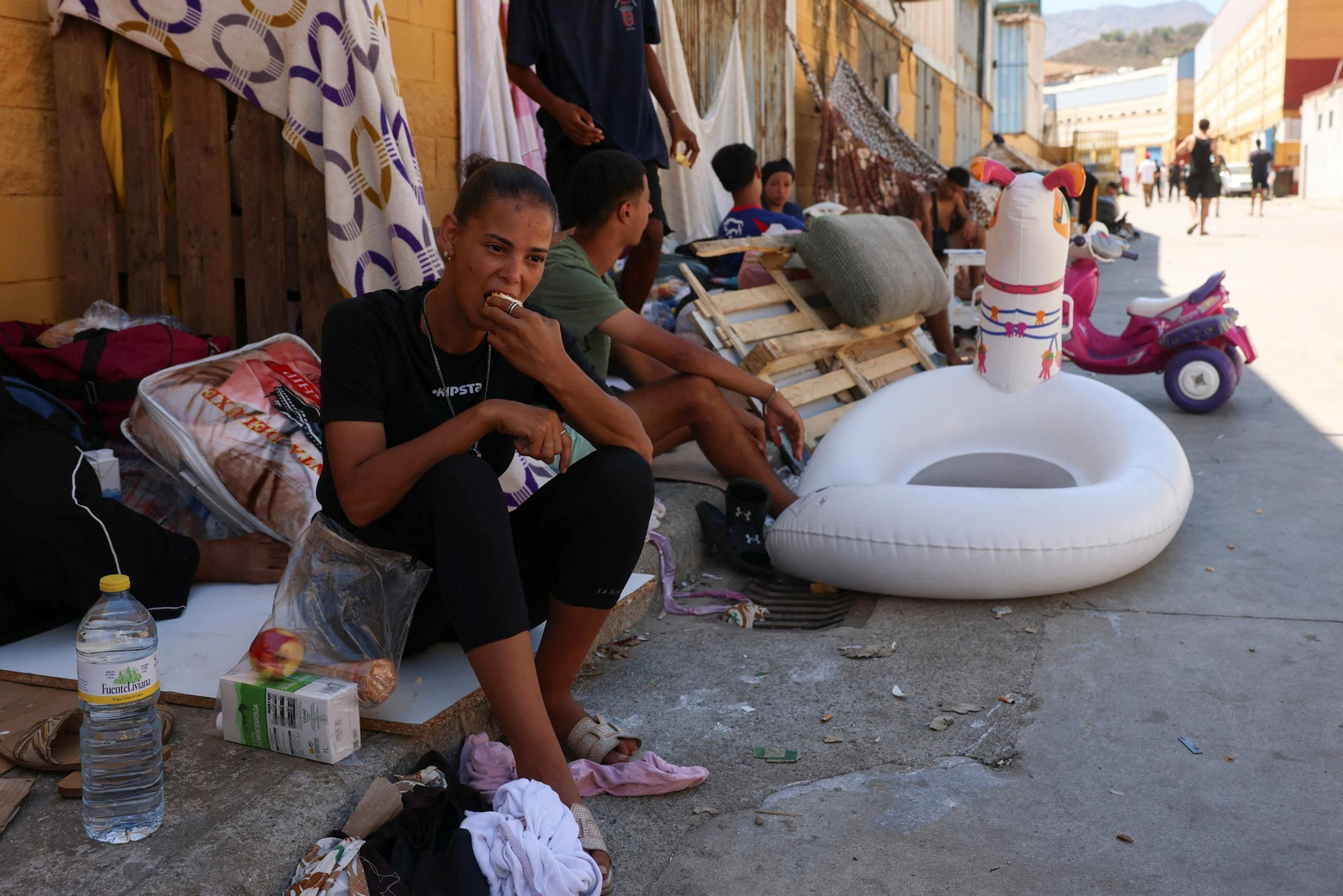 ceuta migrantes en la calle