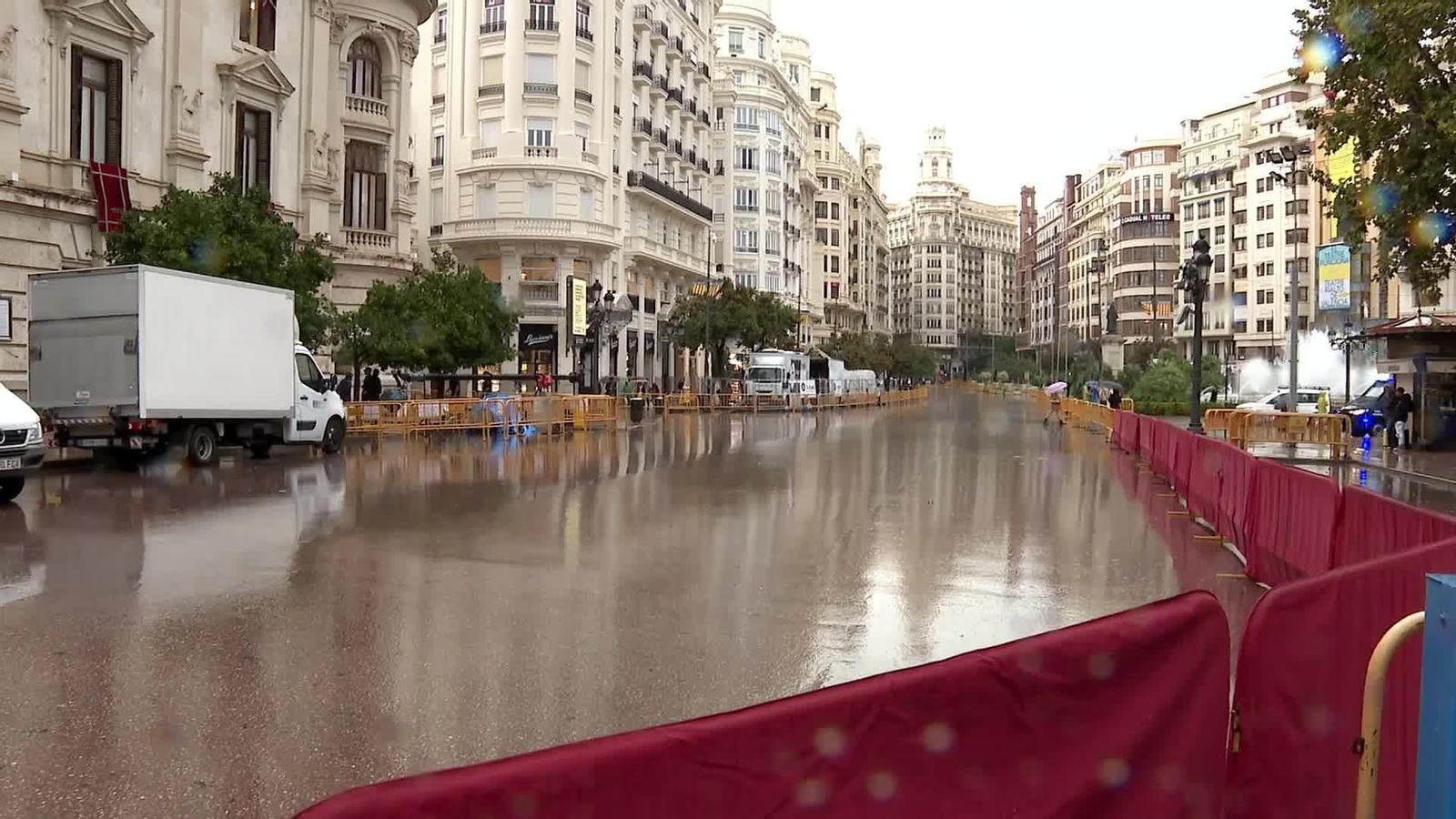 J034-VALENCIA LLUVIA CANCELA DIA COMUNIDAD