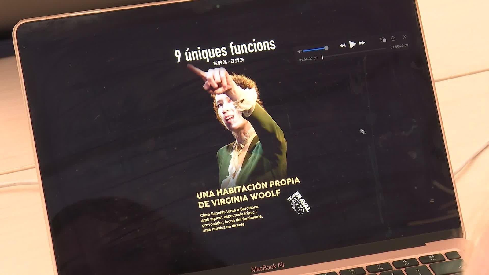 M035-BARCELONA POLEMICA CENSURA META