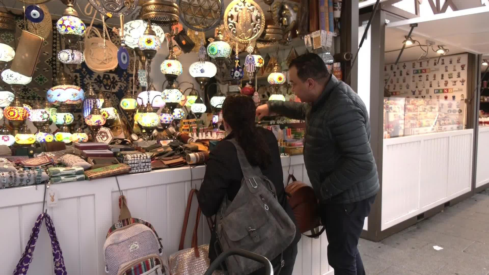 X054-SEVILLA GASTO NAVIDAD