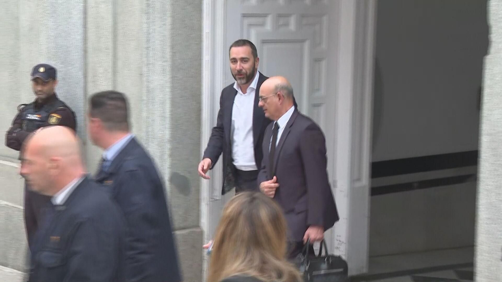 M091-SUPREMO ENTRADAS Y SALIDAS MASCARILLAS TARDE