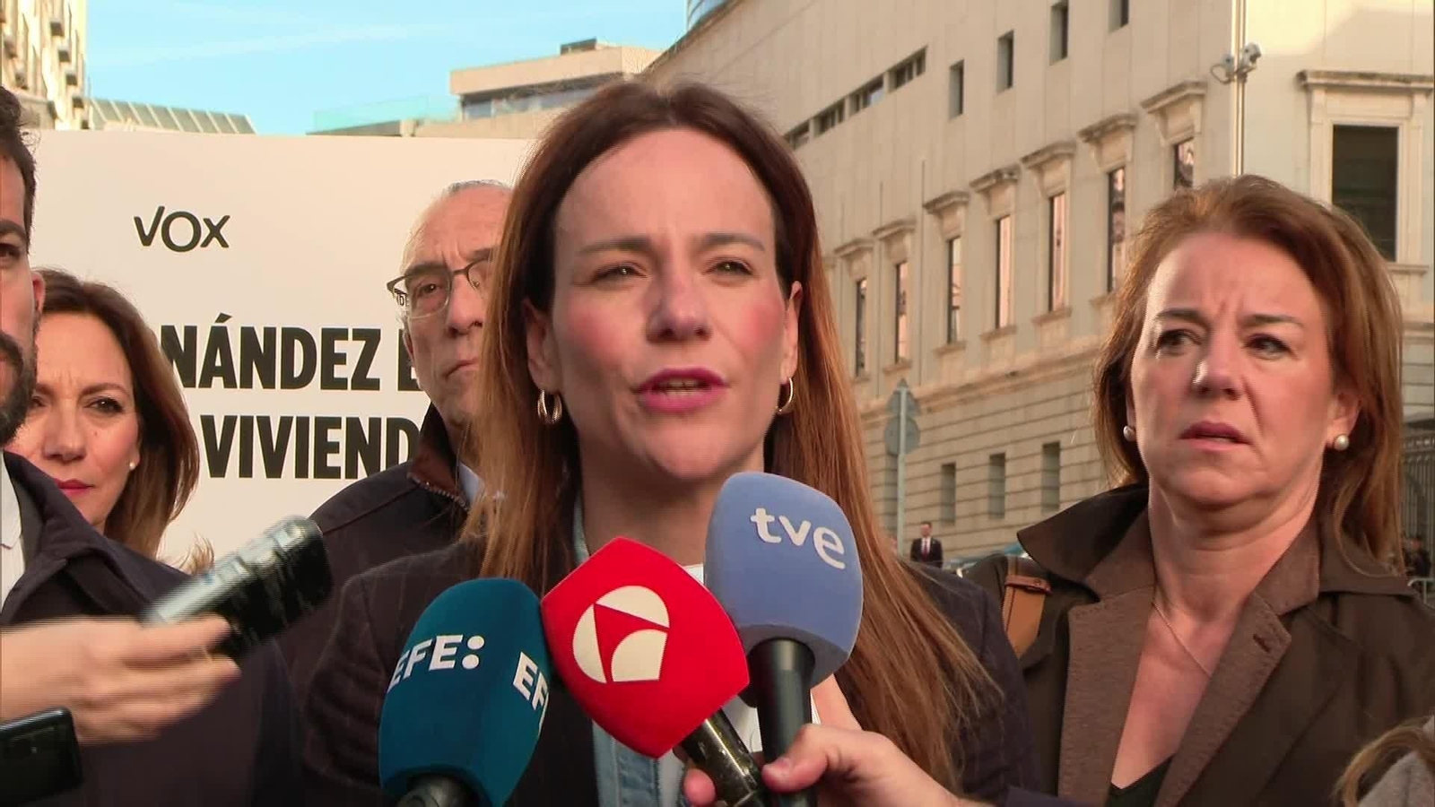 M022-MADRID ACTO VOX CONGRESO REGULARIZACION MIGRANTES