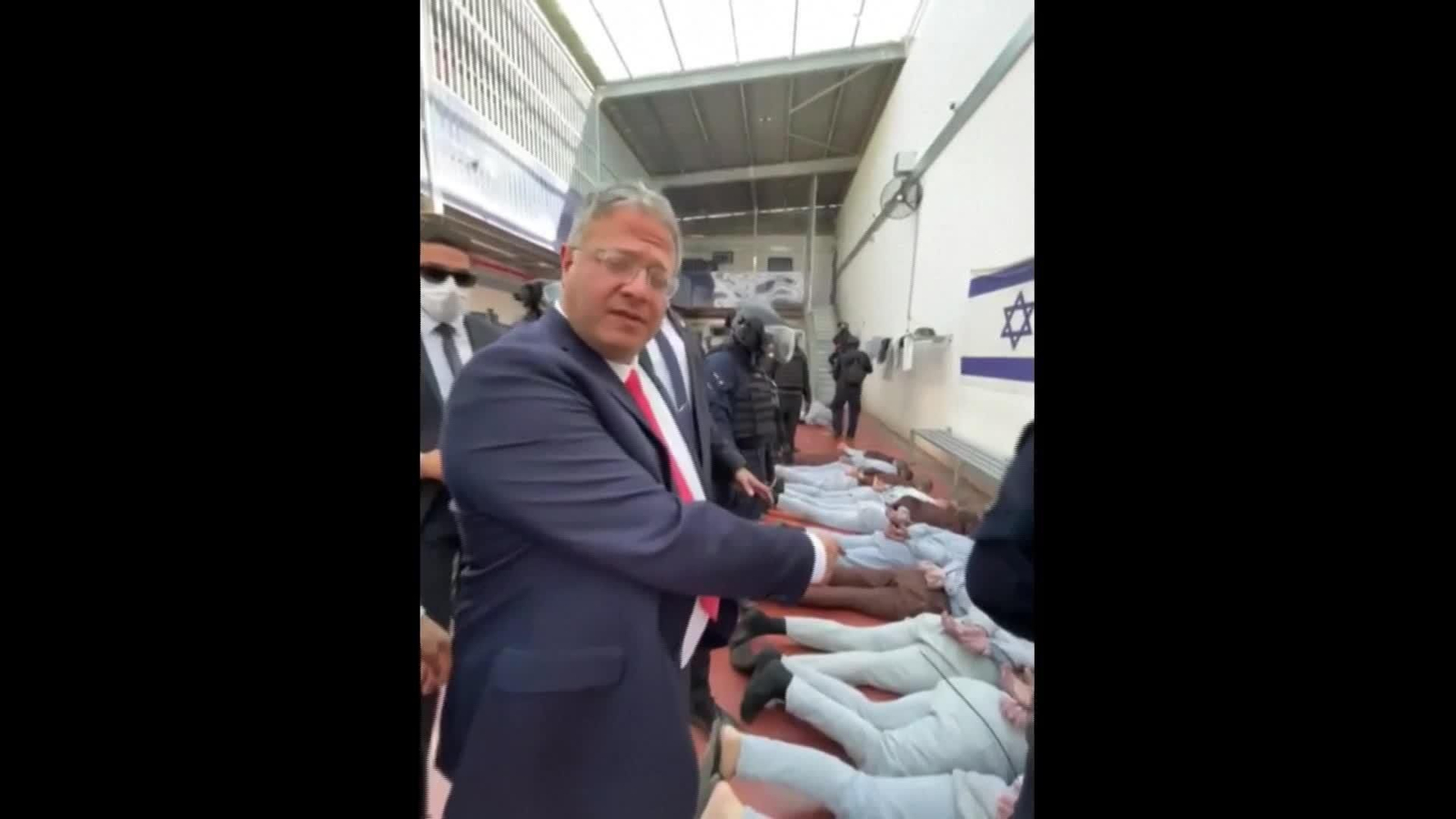 V054-ISRAEL BEN GVIR CON PRESOS PALESTINOS V054-ISRAEL BEN GVIR CON PRESOS PALESTINOS