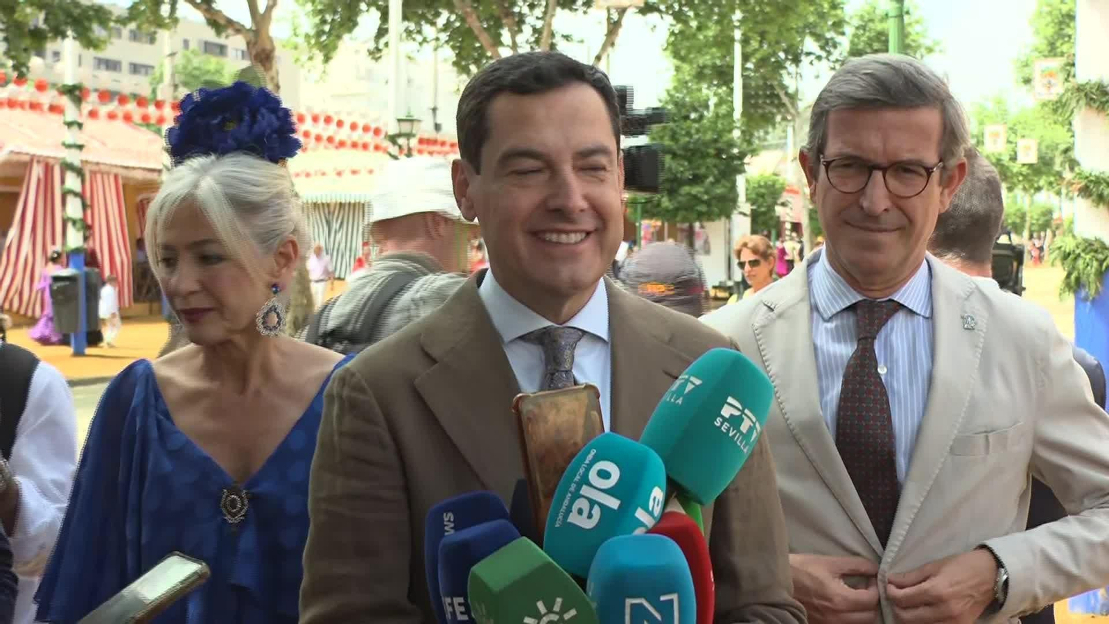 X039-SEVILLA MORENO BONILLA EN LA FERIA