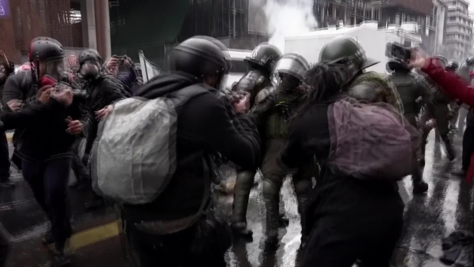 J008-CHILE ENFRENTAMIENTOS HUELGA ESTUDIANTES