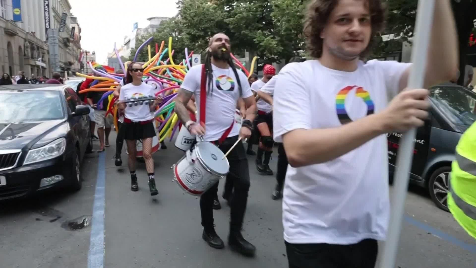 S029-REPUBLICA CHECA MANI ORGULLO LGTBIQ+