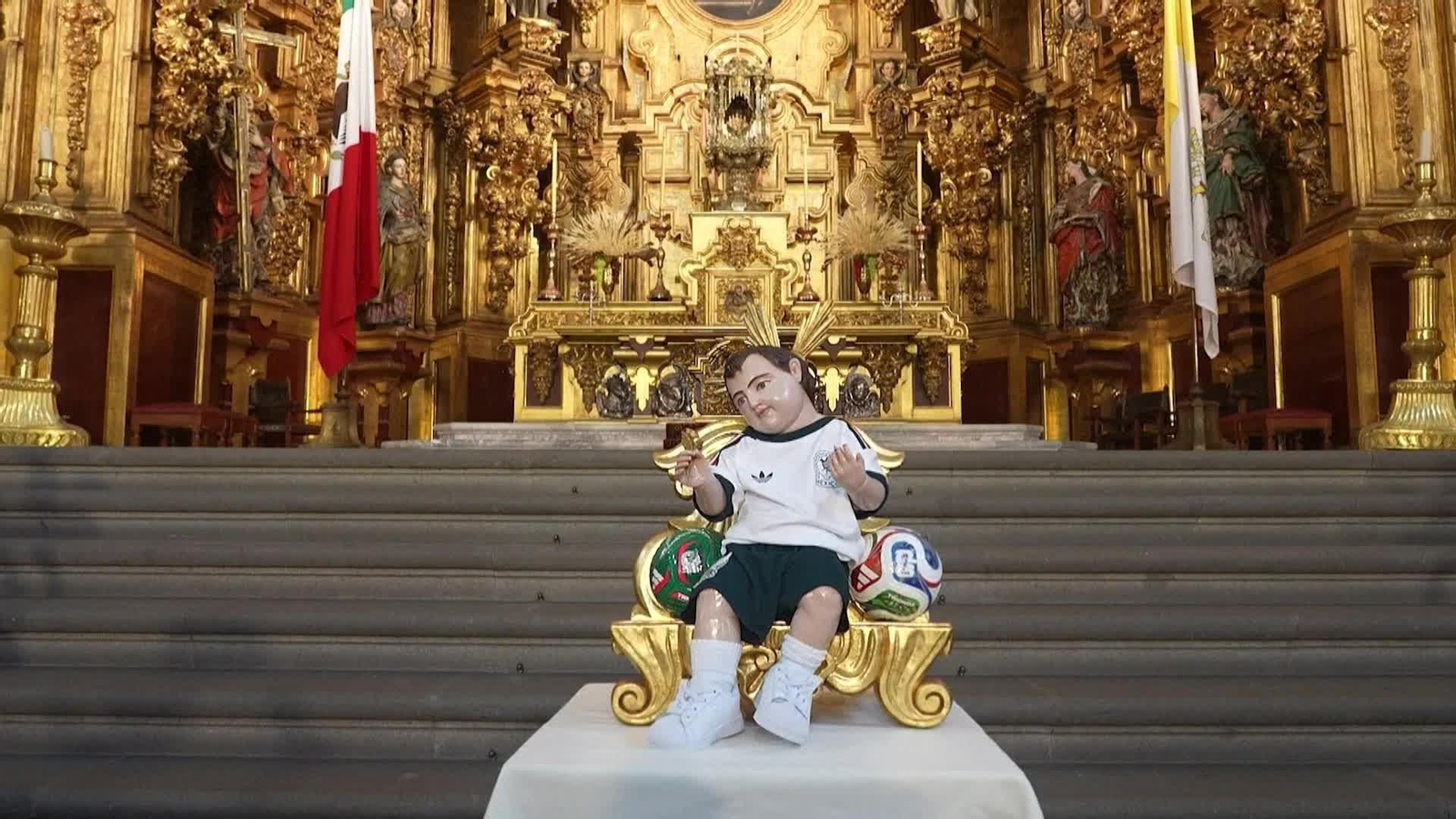 va niño jesus mundial y pato