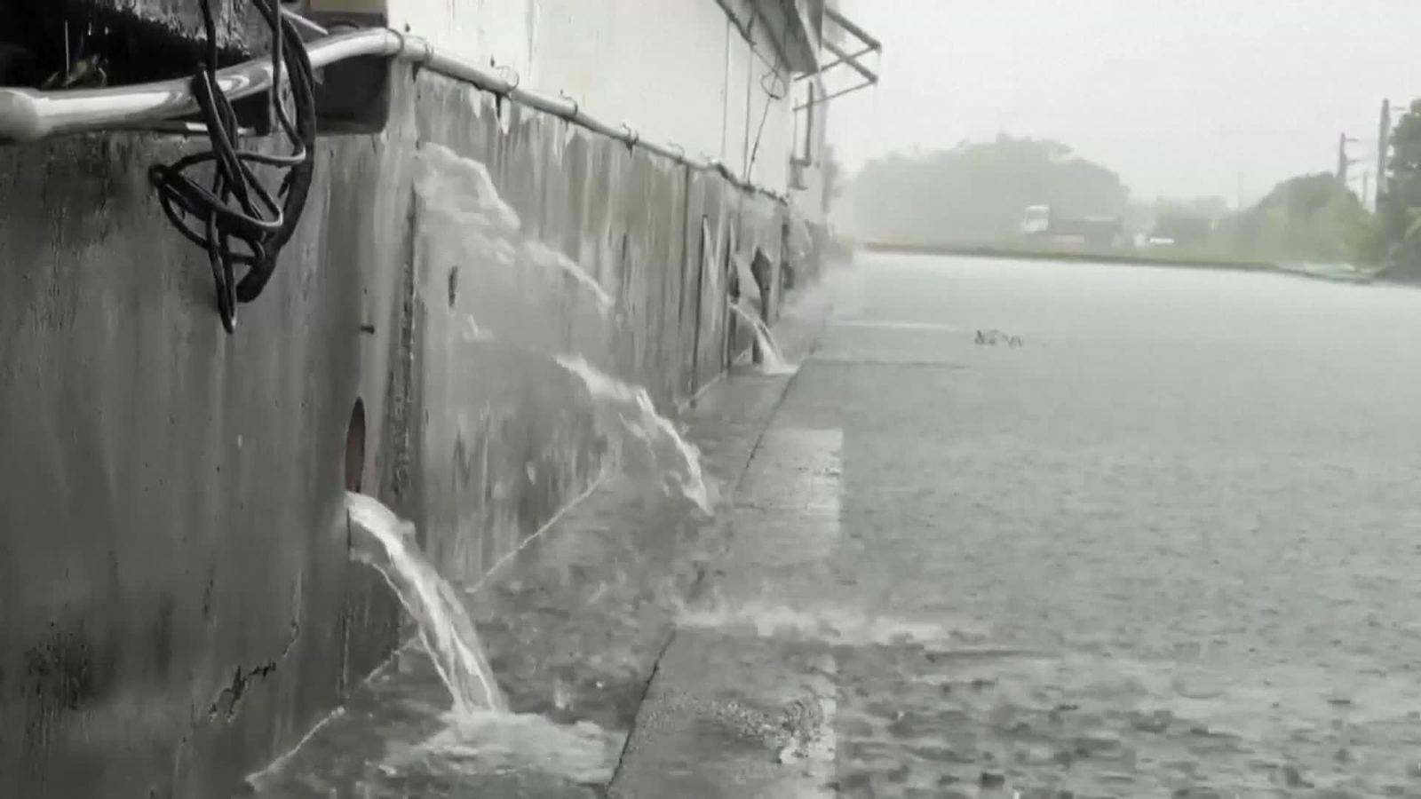 va tifon pierde fuerza