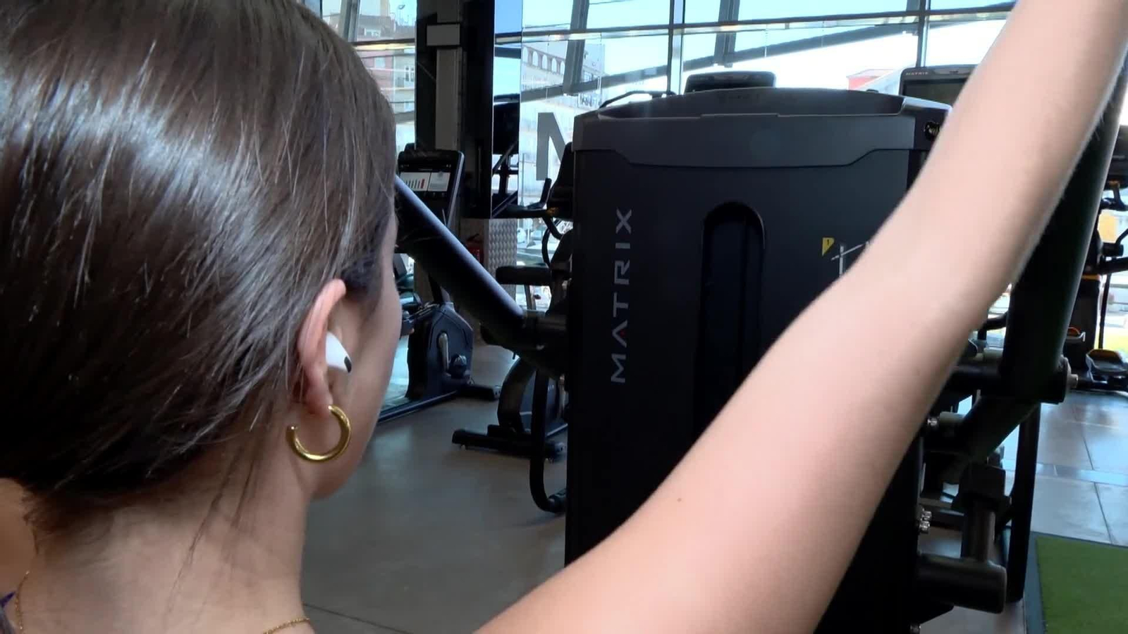 web auriculares que aislan