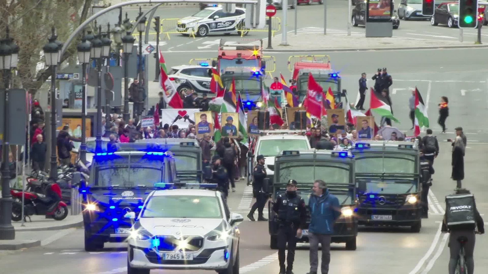 S040-MADRID MANIFESTACION CONTRA LA OTAN