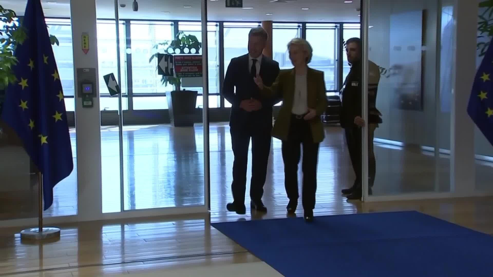 J007-BELGICA VON DER LEYEN CON PRIMER MINISTRO HUNGARO