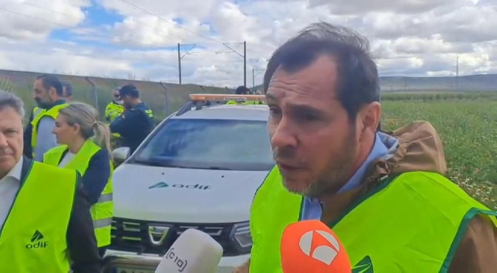 Puente asegura que "la hipótesis más plausible es la voluntad deliberada de hacer daño" Puente asegura que "la hipótesis más plausible es la voluntad deliberada de hacer daño"