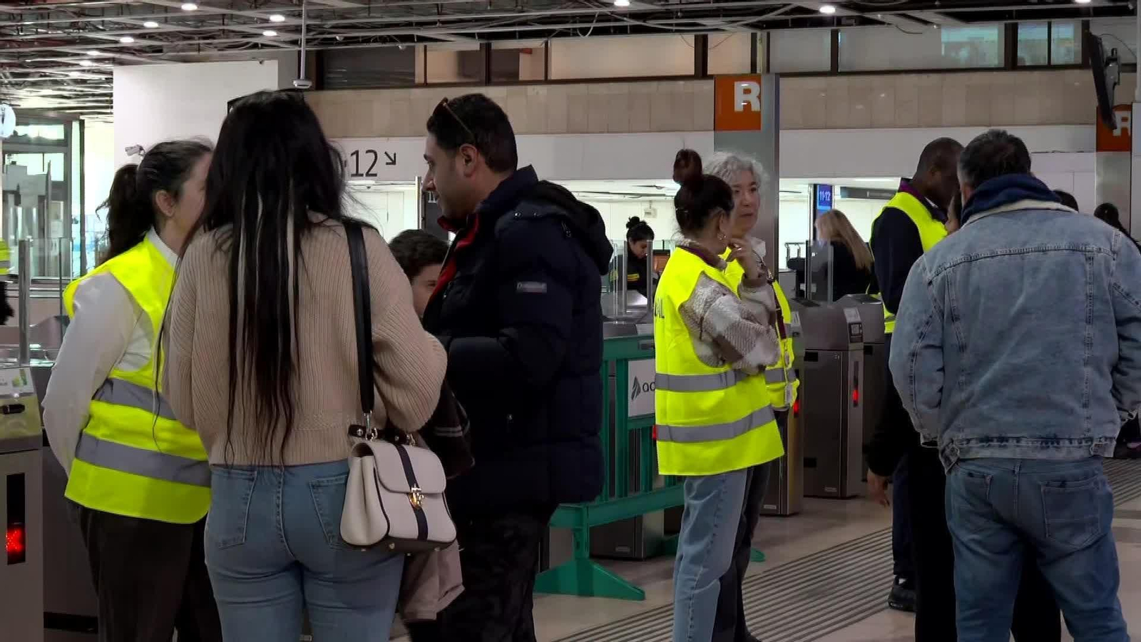 D027-BARCELONA SERVICIO RODALIES PARALIZADO