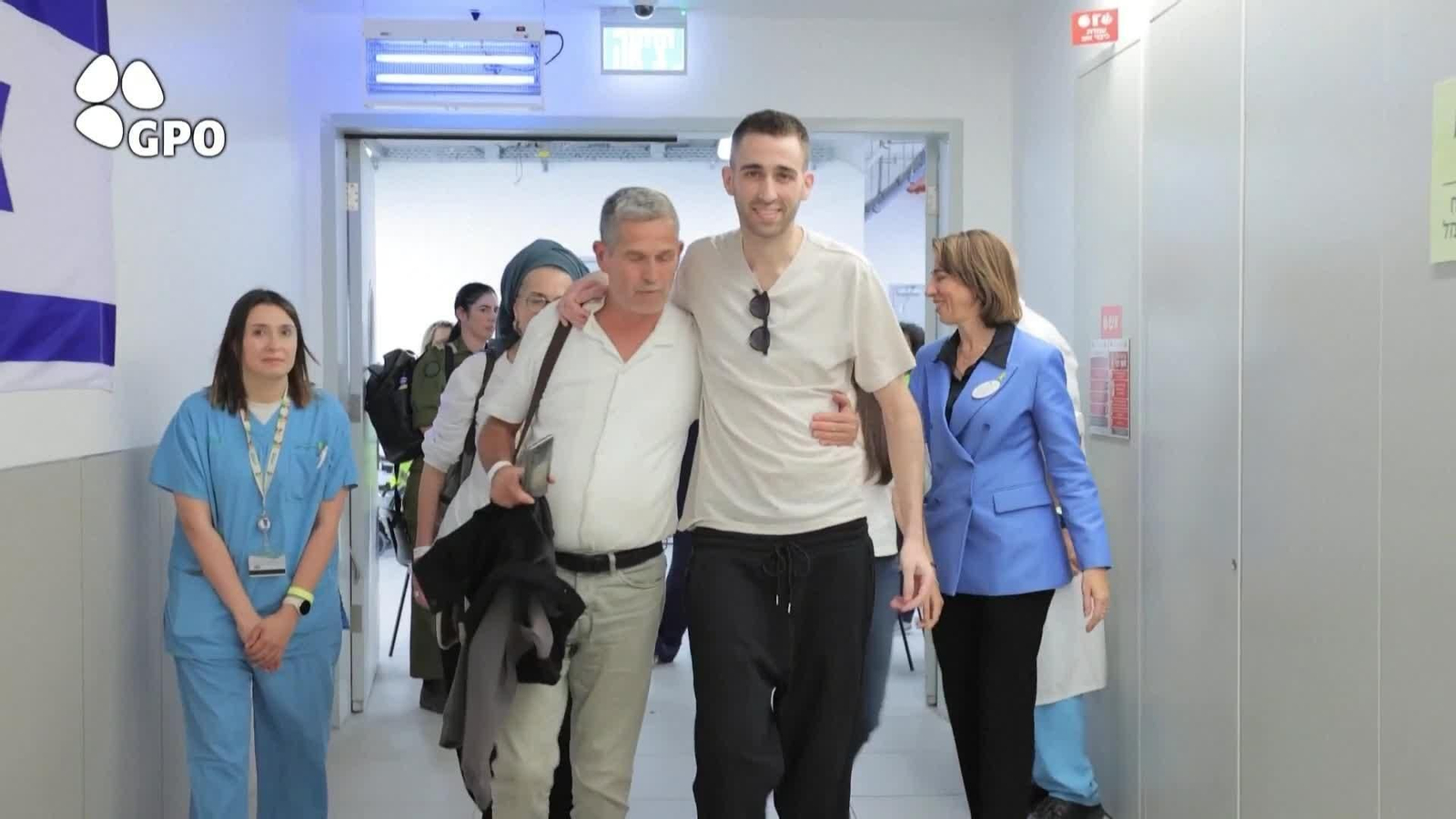 M008-ISRAEL LLEGADA REHENES HOSPITAL