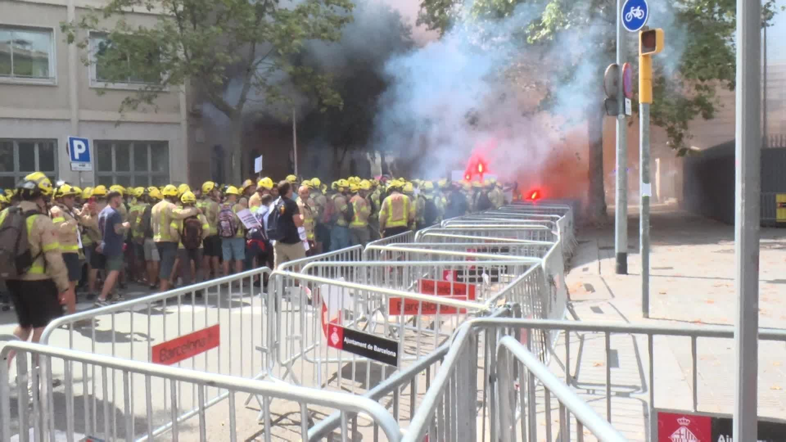 V040-BARCELONA PROTESTA BOMBEROS
