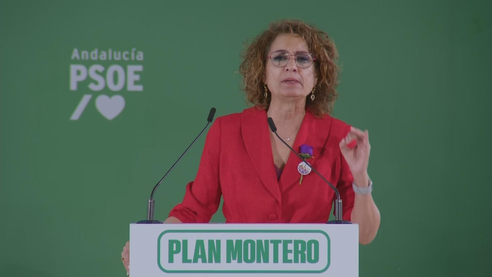 Montero promete acabar con las listas de espera en la atención primaria