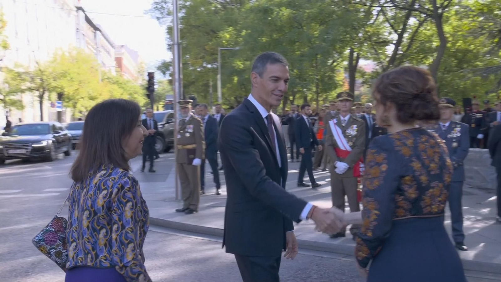 pedro sanchez desfile hispanidad