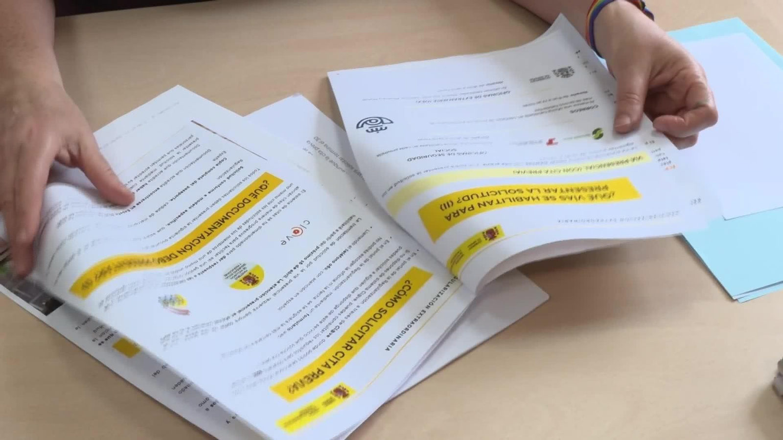 L029-A CORUÑA COLAS REGULARIZACION INMIGRANTES