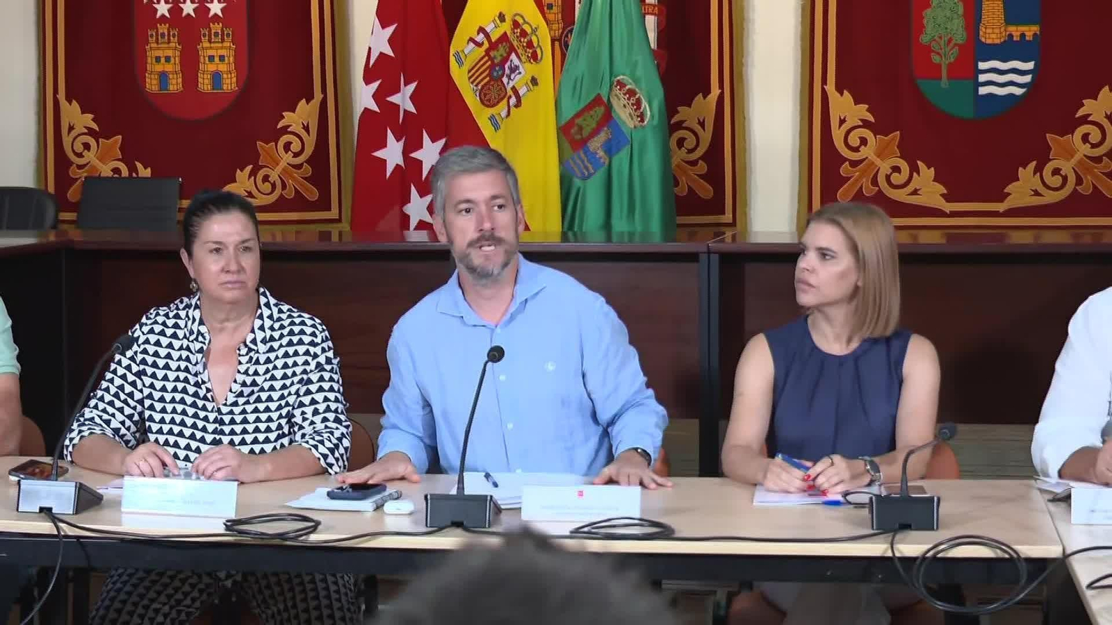 X023-MADRID AYUSO VISITA ZONA INCENDIOS