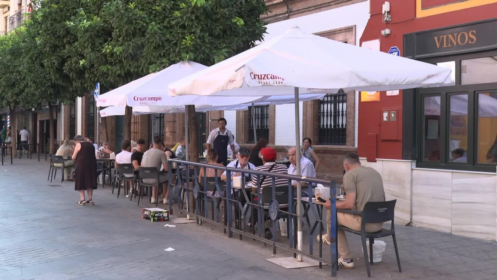J056-SEVILLA CALOR Y NEGOCIOS TERRAZA