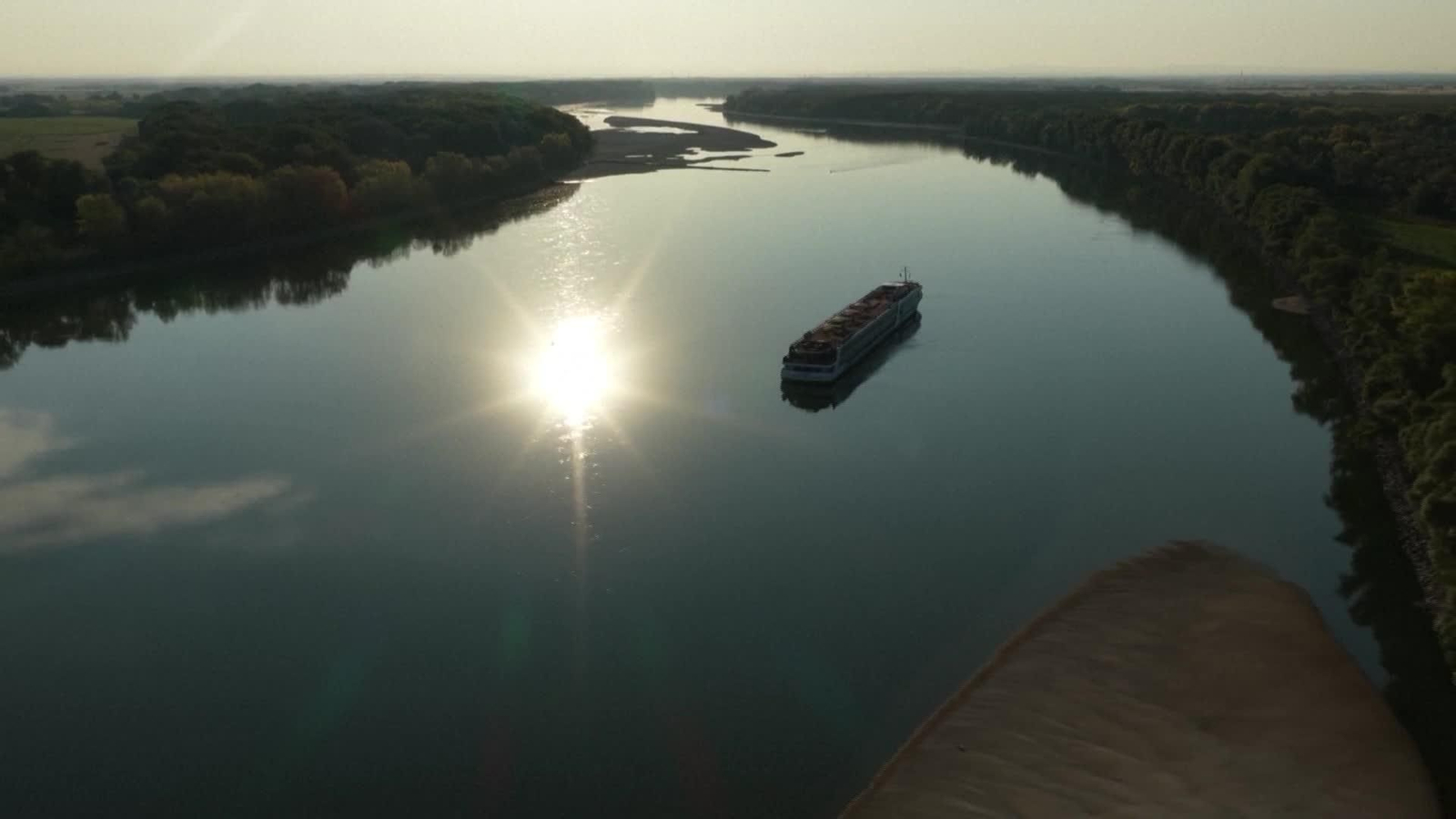 S037-HUNGRIA NIVEL AGUA DANUBIO SEQUIA