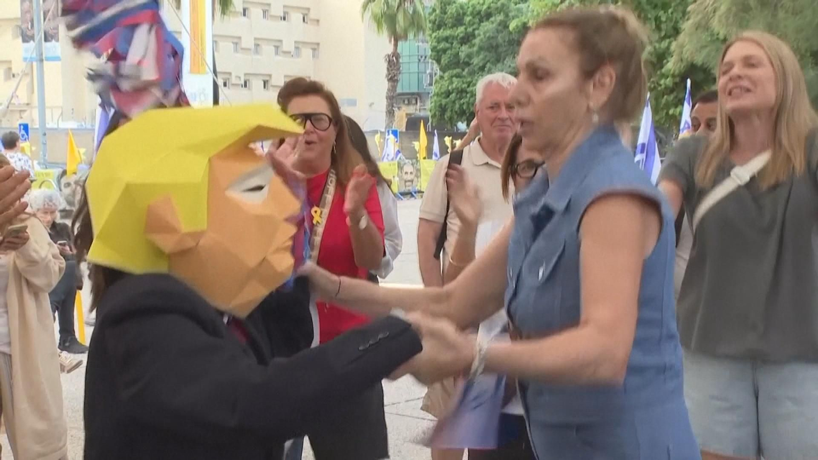 Familiares de los rehenes israelíes piden el Premio Nobel de la Paz para Trump