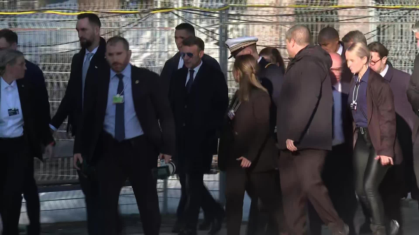 M078-SUIZA MACRON EN FORO DE DAVOS RECURSOS