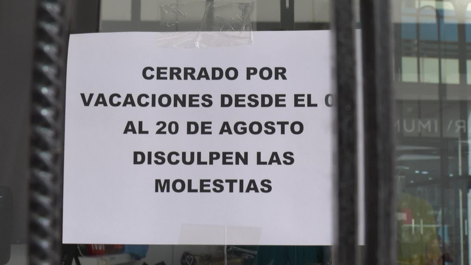 L057-GRANADA COMERCIOS CERRADOS VACACIONES